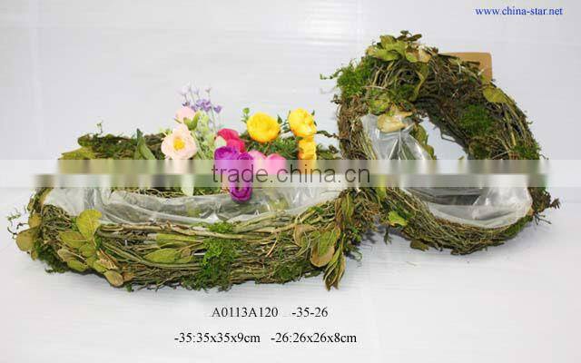 grapevine wreath frames for garden