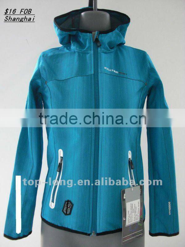 Woman Softshell jacket outdoor clothing with hood