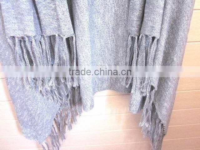 lady sleeveless viscose sweater poncho