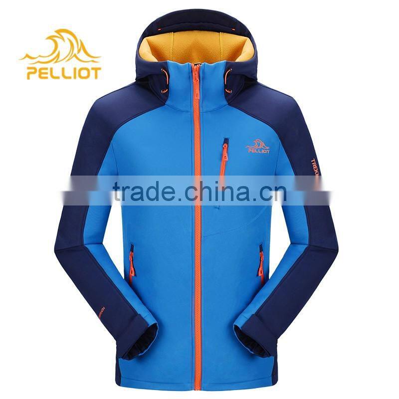 2016 new style waterproof windproof and breathable men hoody softshell jacket with fleece lining