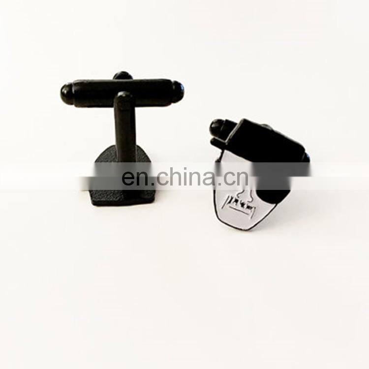 China Wholesale Custom Metal Black Heisenberg Man Cufflink Manufacturer