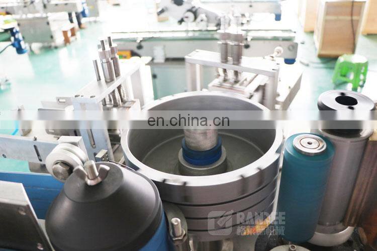 Square bottle wet glue labeling machine for juice wine beer filling bottling line