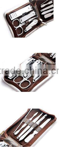 Plaid pattern design manicure set