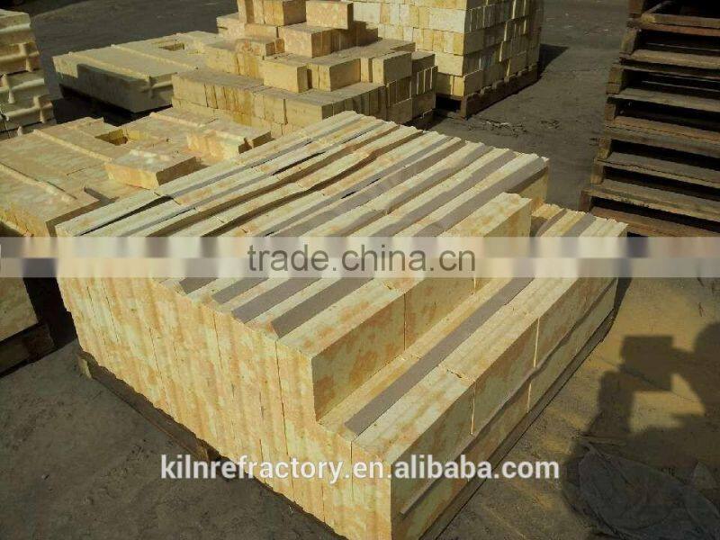 Silica brick used for breast wall of glass fusing kiln