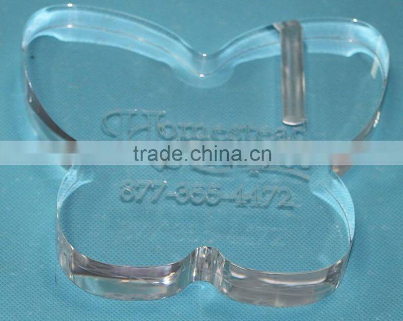 Excellent craft high clear heart shaped acrylic vases wholesale for home decoration manufacturer