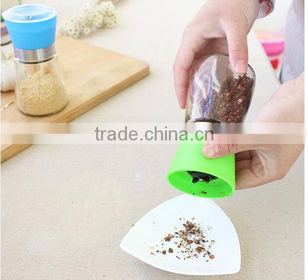Salt And Pepper MIll / Pepper Grind Mill / Manual Pepper Mill