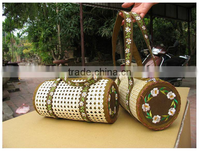 Beautiful bamboo handbag (skype: July.etop)