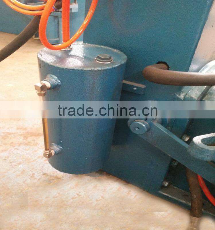 China Jolt squeeze metal molding machine