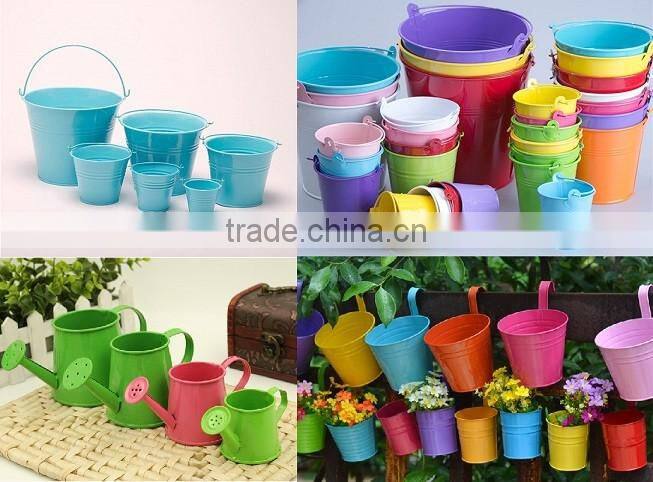 High quality unique shape purple metal color coated flower planter for garden use