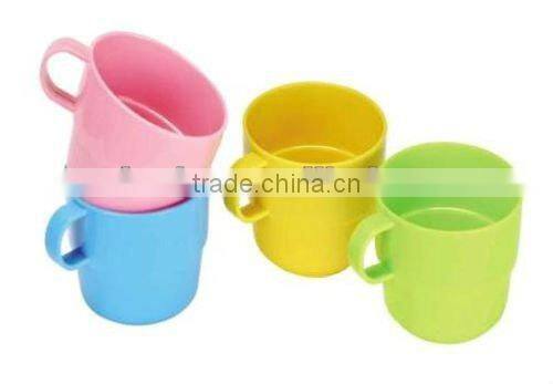 plastic cartoon cup/plastic baby cup