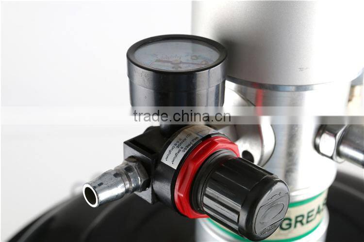 Pneumatic high-pressure lubricator