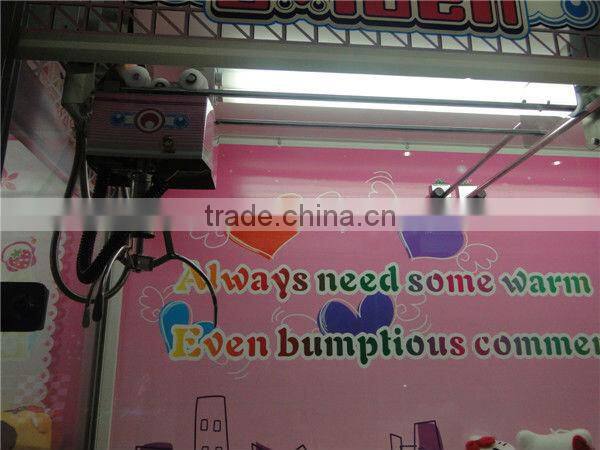 Hot Sale / DF-G 026 Pink Color Tomcat Commercial Coin Operated Toy Claw Crane Game Machine
