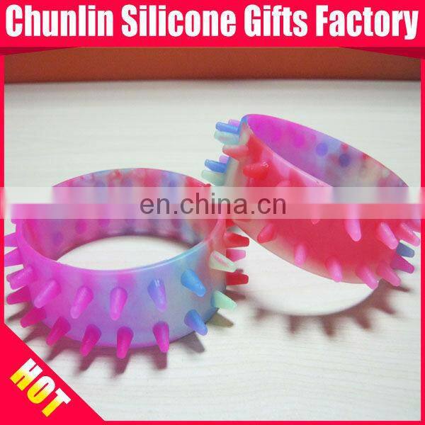 Lovely Glitter Silicone Bracelet with Heart for Lover.