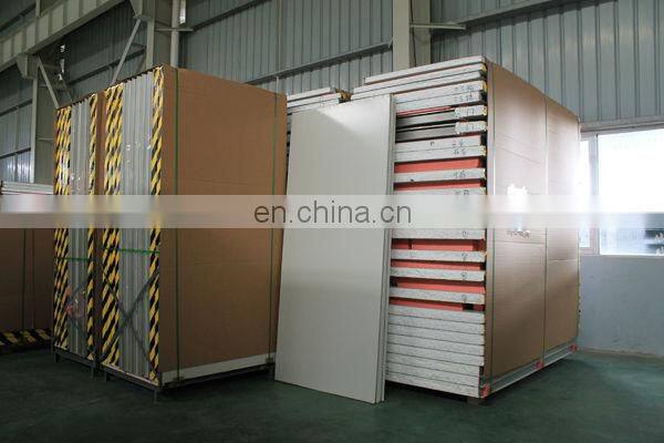 Prefabricated modular steel structure 20 foot sandwich panel container house for hotel/remote camp/office