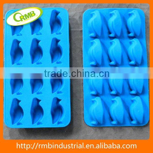 Wholesale good quality colorful silicone ice cube tray whale shape