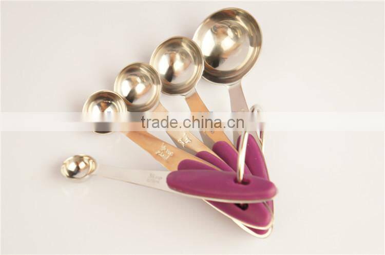 Silicon handle measuring spoon and cups