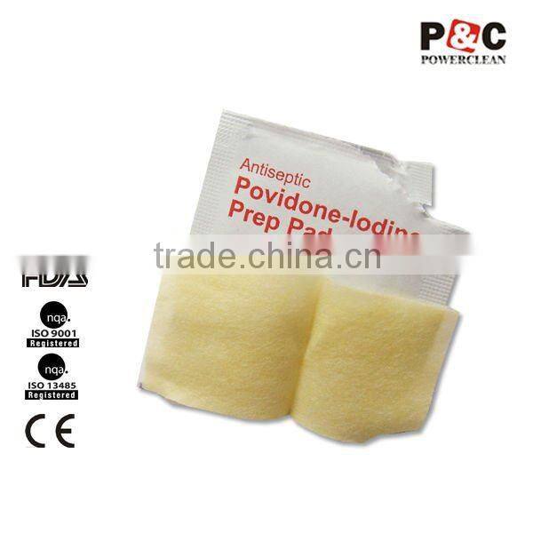 Wet wipes alcohol cleaners