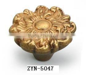 Vintage zinc alloy antique drawer knob with antique brass polished