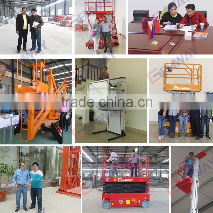 Hydraulic wall mounted folding table for cargo