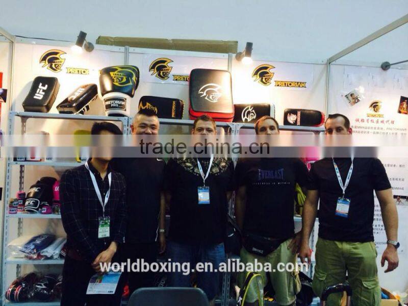 2016 Wholesale High quality UFC MMA Gloves Wining Sports Twins Fighting Training Grant Kickboxing Sparring Gloves In PU leather