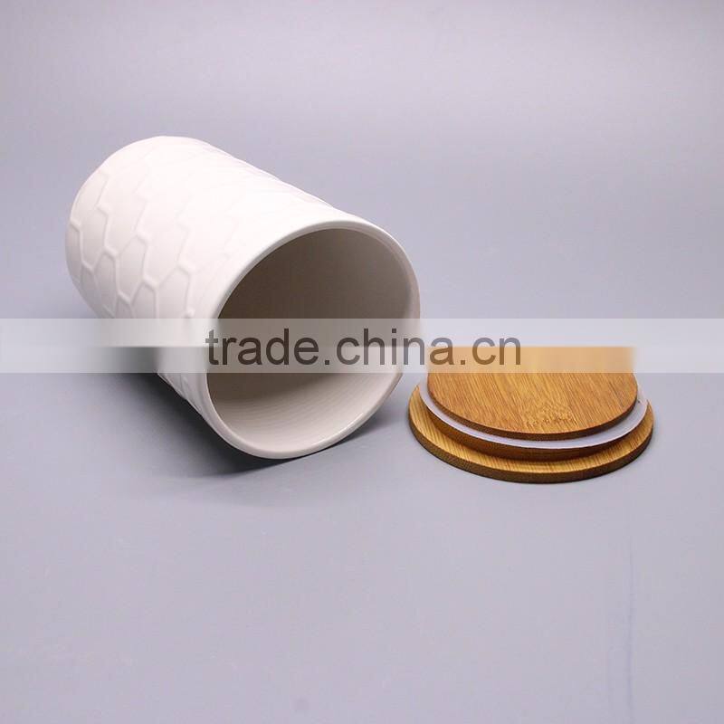 2016 Popular custom design seal ceramic different size spice jar seal with lid