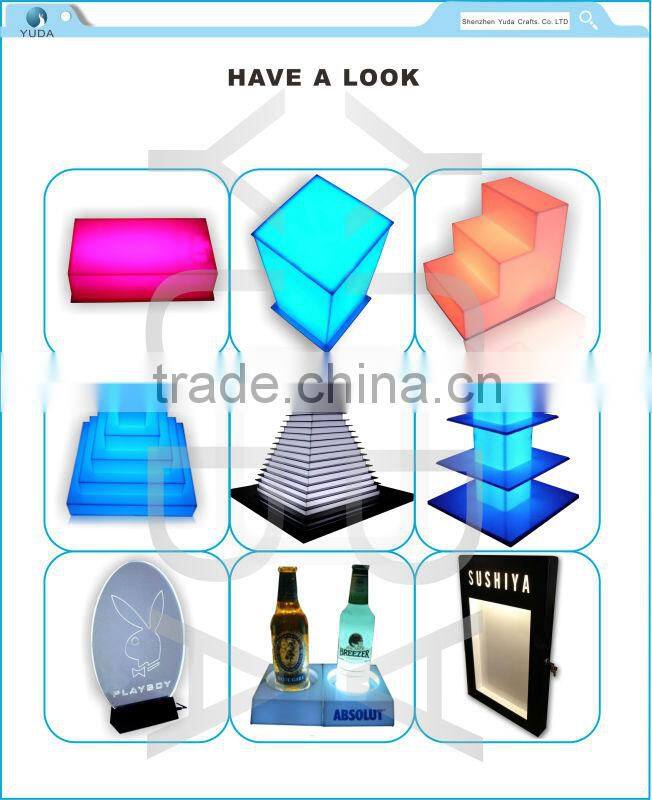 Shenzhen custom made acrylic lockable display case