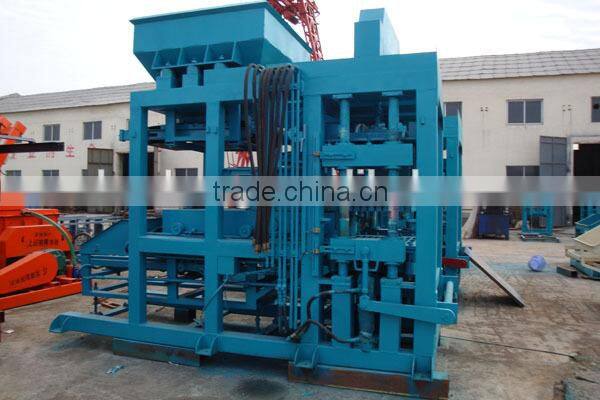 Concrete automatic brick making machine