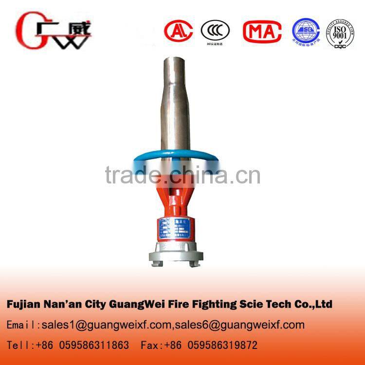 Fire fighting foam nozzle