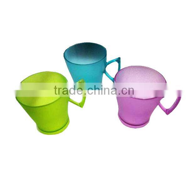 Colorful plastic drinking cup wholesale