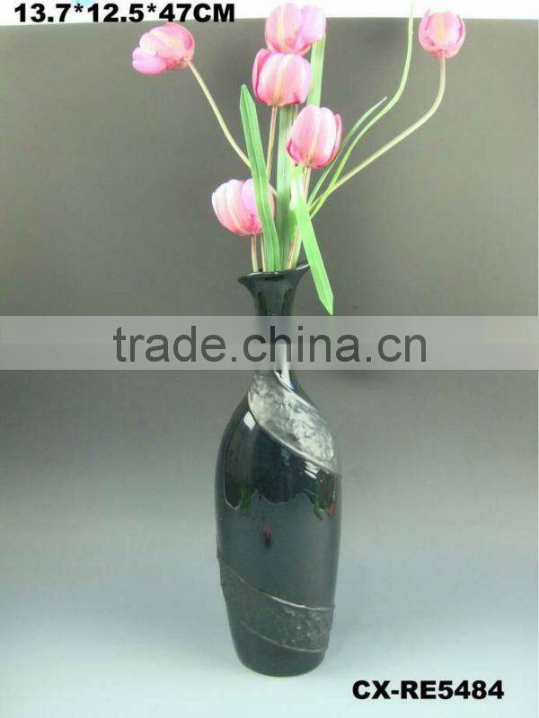 Ceramic flower vase