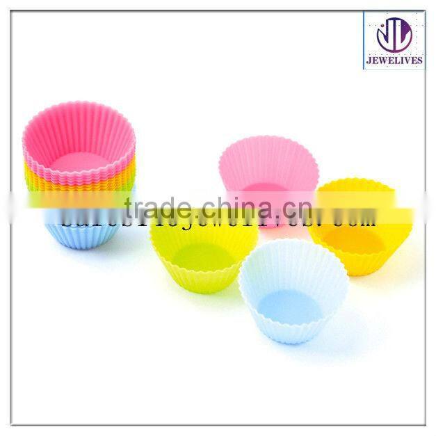 new fashion silicone cake figure mould 3d cake mould made in china