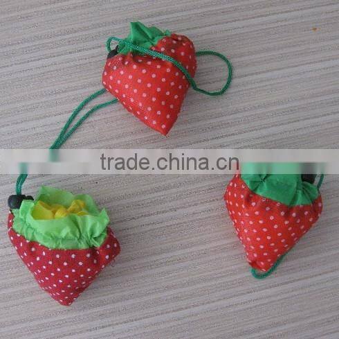 Mini fcolor oldable promotional gift starwberry nylon shopping bag