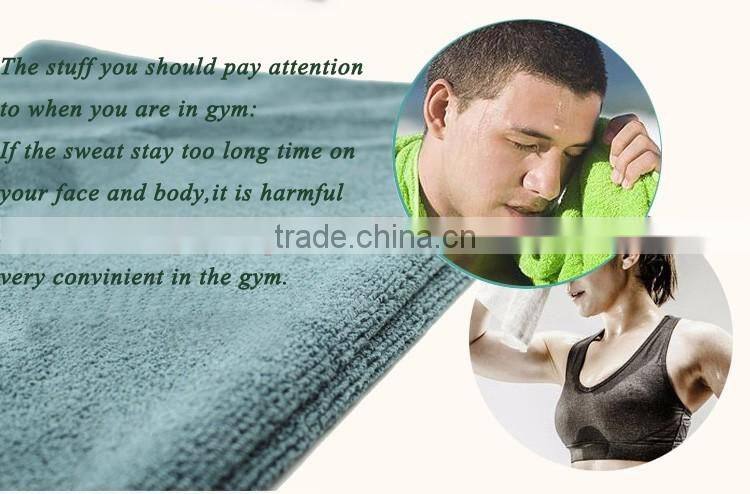 Gym towel with zipper pocket bamboo fabric