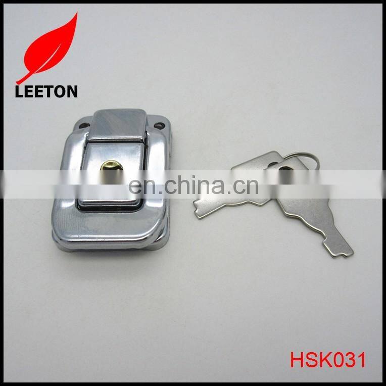 Metal box latch for suitcase