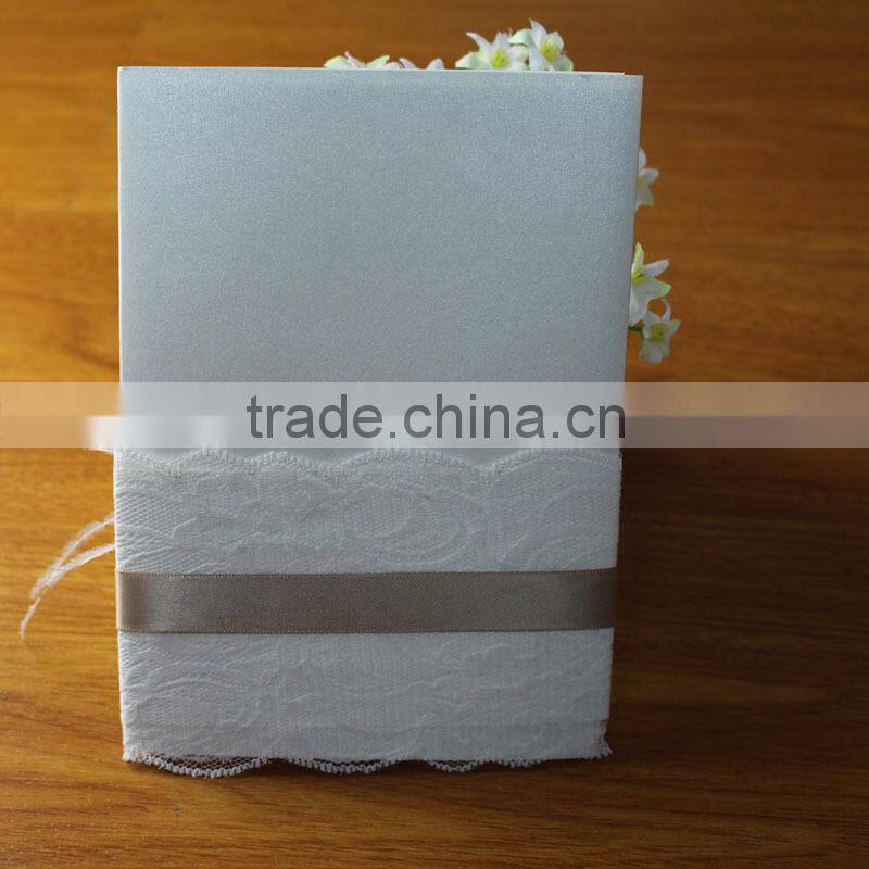 2016 Newest Customized Flower White Lace Luxury Arabic Wedding Invitation Cards