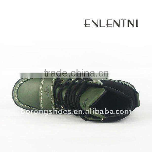 Durable outsole leather men woodland safety shoes