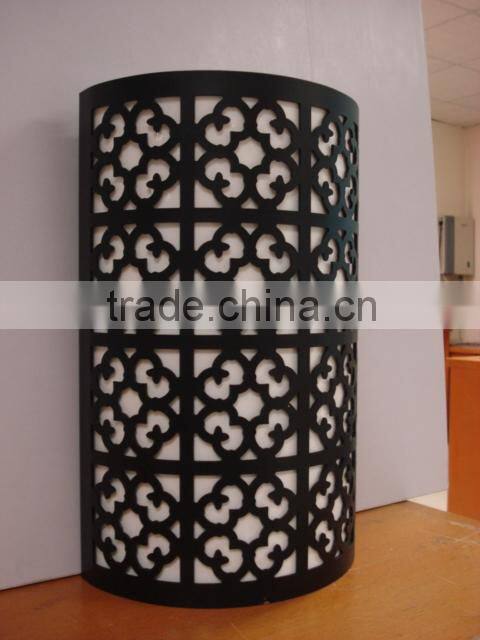 UL & CUL Listed Indoor Flower Wall Light in Painted Matte Black