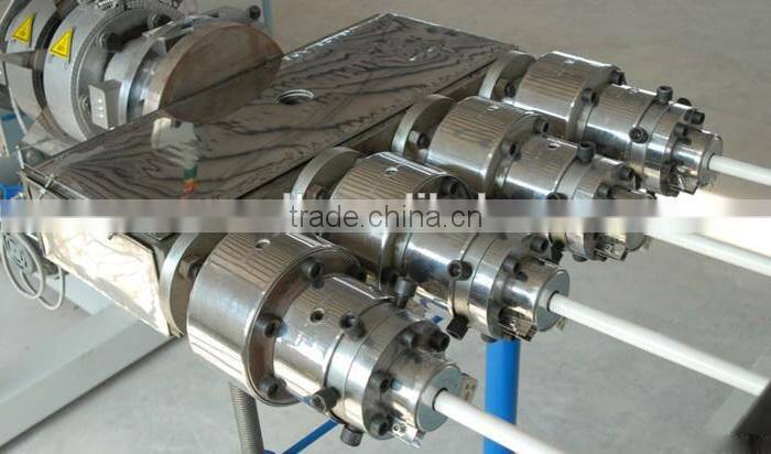 PVC drain pipe extrusion mould