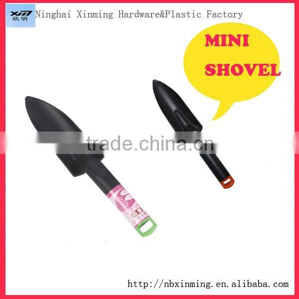 Comfortable handle plastic spade