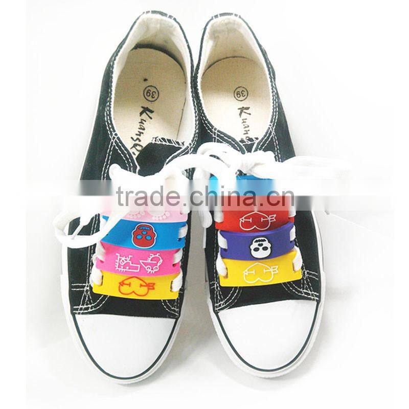 Wholesales custom soft pvc cheap decorative shoe buckles