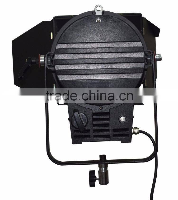 200 Watt 3200K Warm White OR 5600K Cool White High CRI Ra95 200W COB LED Fresnel Film Video SpotLight With Shutters
