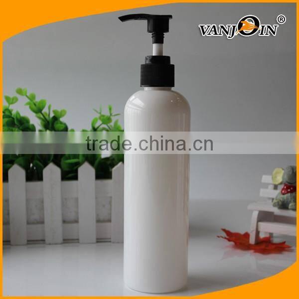 10 oz Light White Cosmo Lotion Pump Bottle