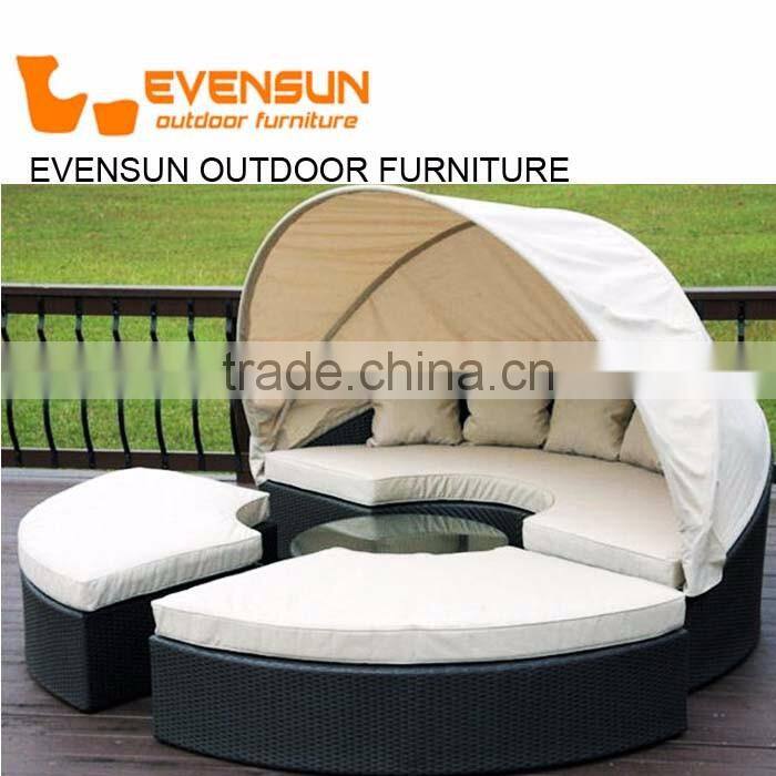 Fashionable rattan/wicker sun lounger round sunbed with adjustable canopy