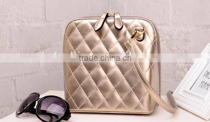 2015 novelty gold color diamond ladies weaving bags