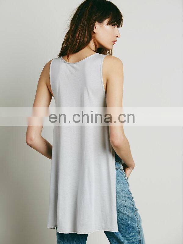 Round neck ladies print sleeveless t shirt, double slit tops