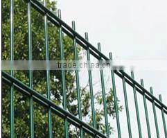 welded wire mesh fence