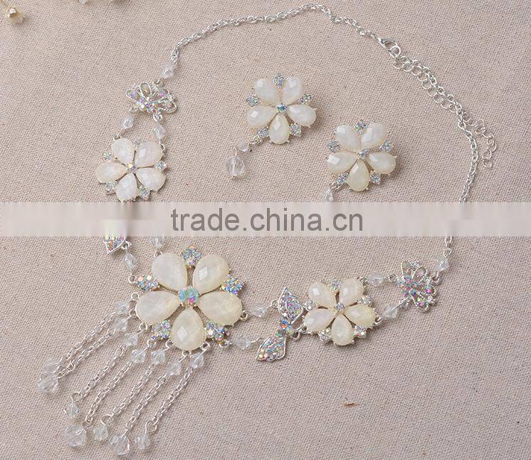 2016 China Wholesale Fashion Tassel Beads Flower Necklace Set