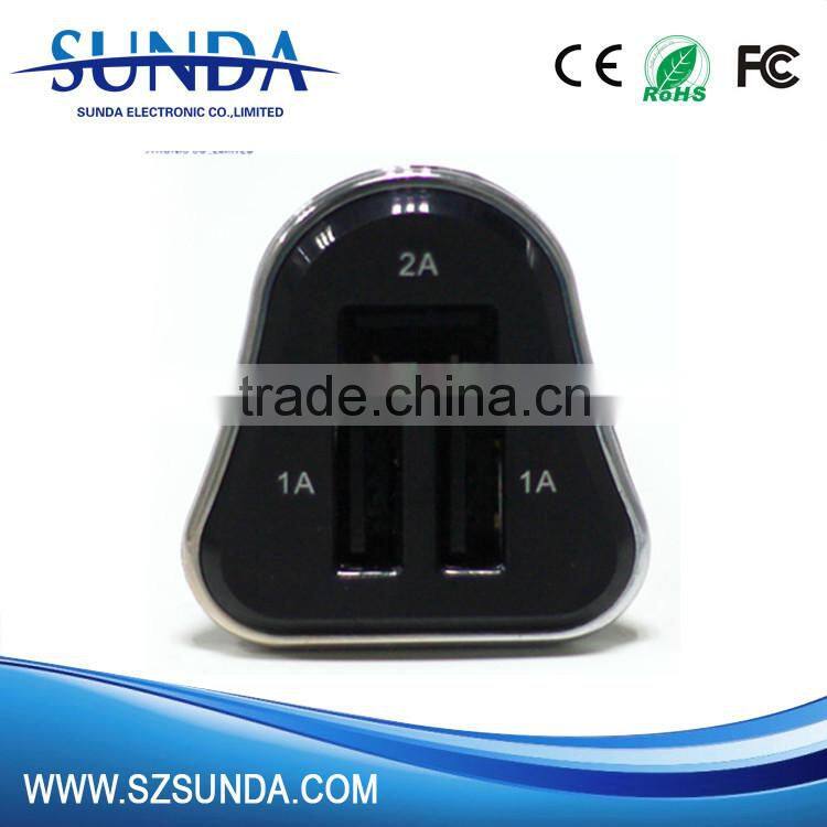 New design white and black color portable 3 usb car charger