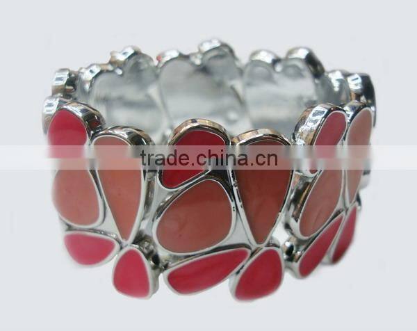 Newest Development Big Pearl Cab Bracelet