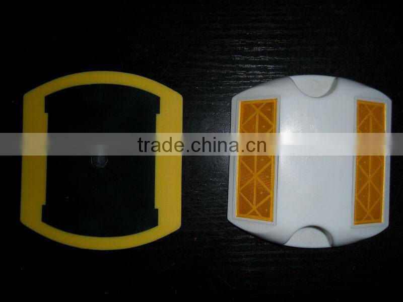 2013 RSG suppy cast 100*90*18mm,43 glass beads reflective plastic road stud
